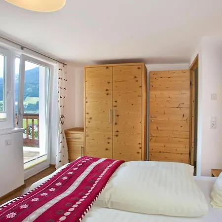 Apartmán Apartment In Hohe Tauern With Mountain Views, Cleaning Included